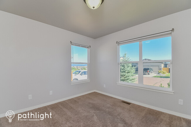 Building Photo - 7018 Cumbre Vista Way, Colorado Springs, C...