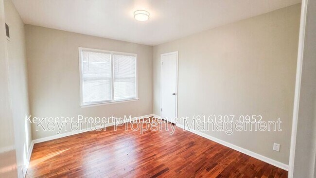 Building Photo - 3404 S Evanston Ave