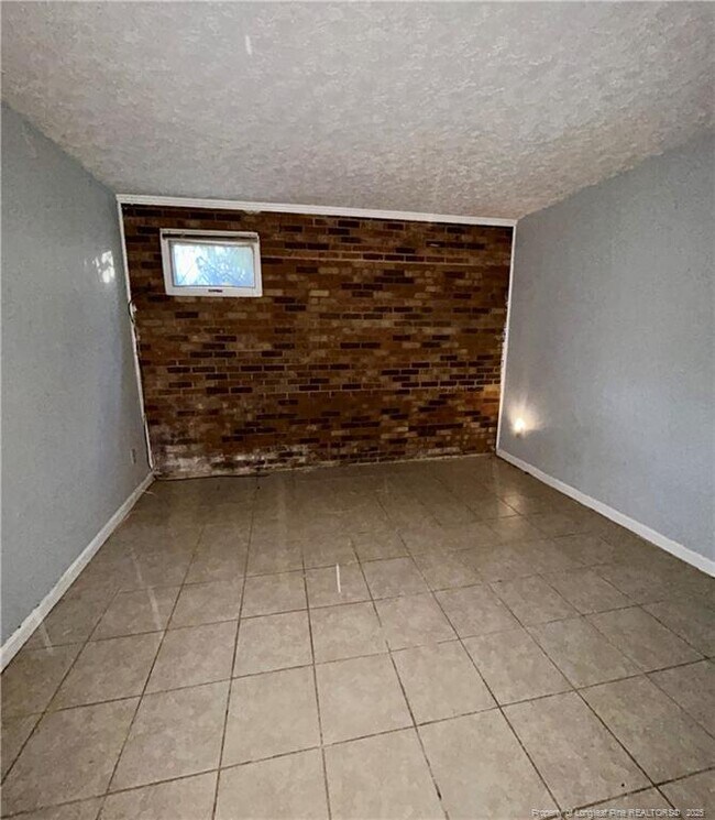 Building Photo - 6320 Marykirk Dr