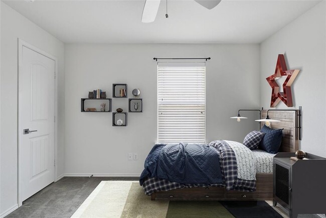 Building Photo - 144 Holstein St