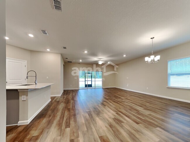 Building Photo - 192 Spruce Pt