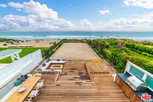 Building Photo - 30962 Broad Beach Rd