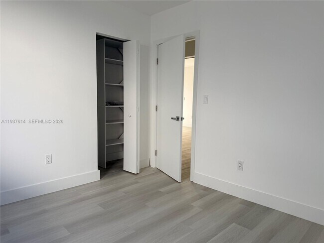 Building Photo - 561 NW 41st St