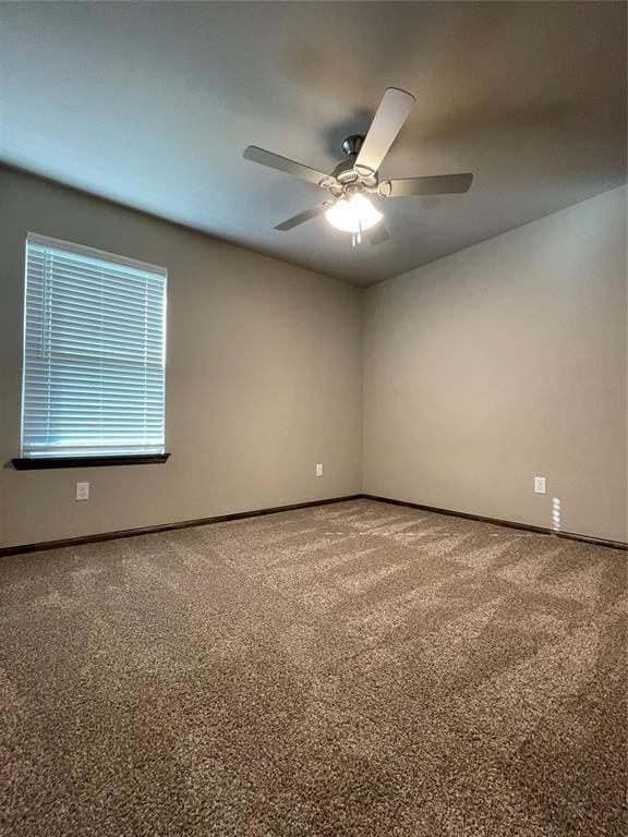 Building Photo - 2033 Sara Vista Dr