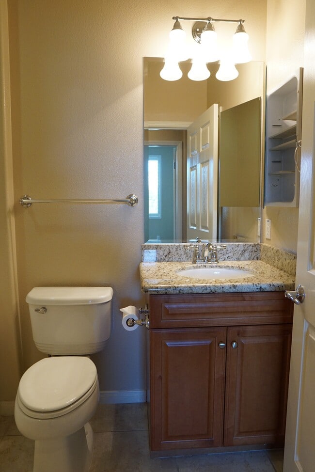 Building Photo - 40093 Corte Refugio