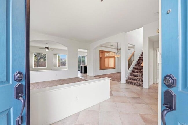 Building Photo - 5643 Willowmere Ln
