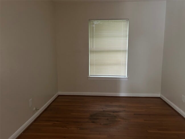 Building Photo - 7655 El Rancho St