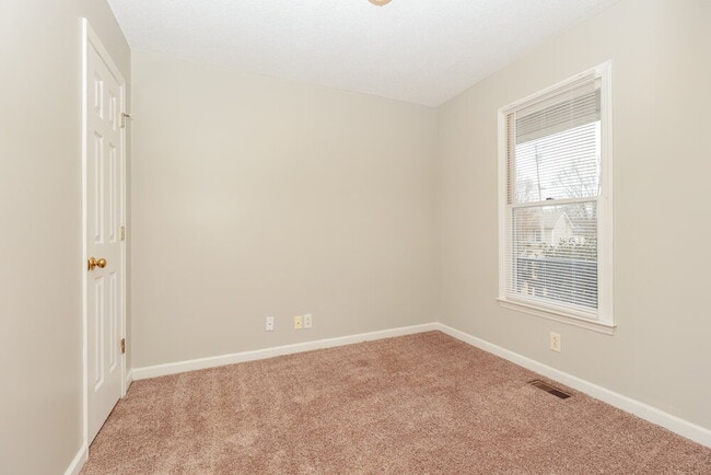 Building Photo - 4023 Higdon Dr