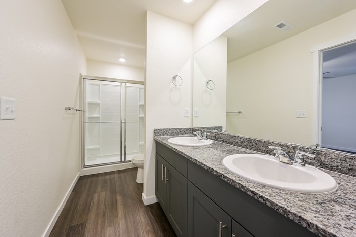 Building Photo - 13447 Oneida Ln