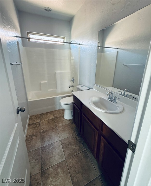 Building Photo - 693 Calamus Palm Pl