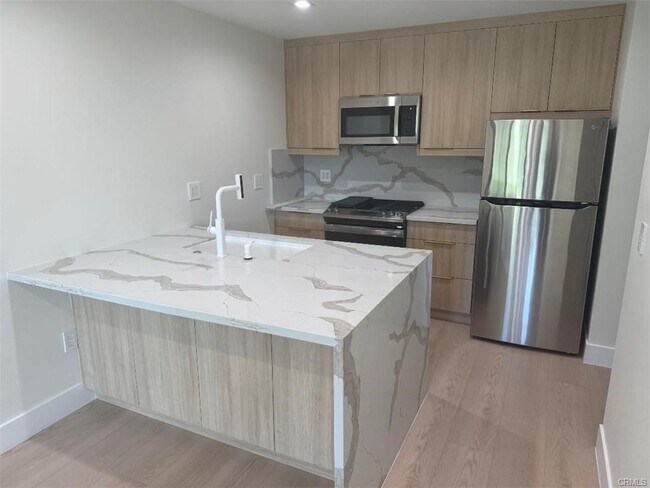 Building Photo - 2844 Fairmount Ave