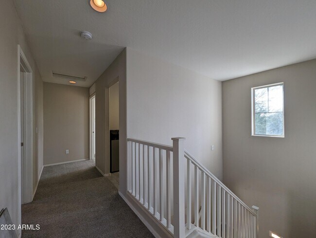 Building Photo - 1253 N 166th Ave