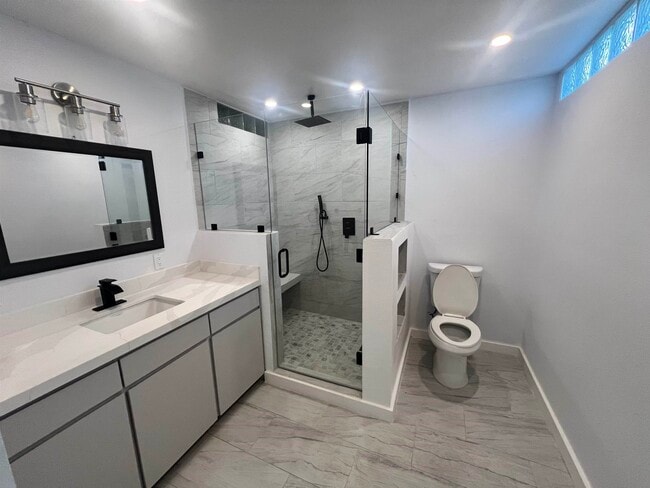 Building Photo - 312 Candlewood Rd