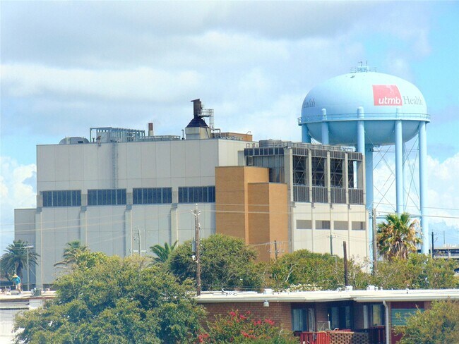 Building Photo - 215 Postoffice St