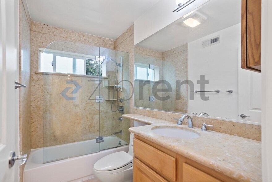 Building Photo - 9627 Alcosta Blvd