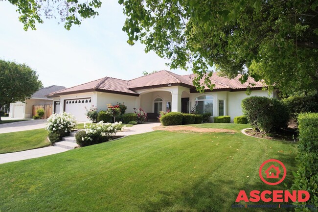 Primary Photo - Beautiful Home Near Liberty High School!