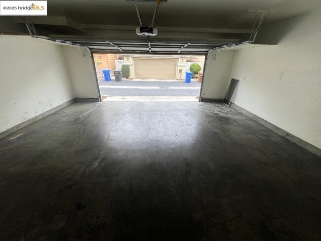Building Photo - 201 Whimbrel Cir