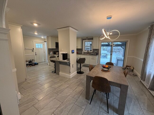 Building Photo - 21 Englewood Ave