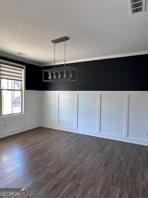 Building Photo - 1650 Albion Dr