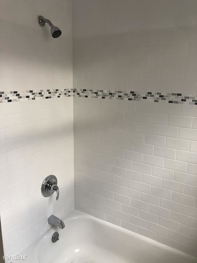 Building Photo - 3 br, 1 bath  - 99 Greenwich Ave 1