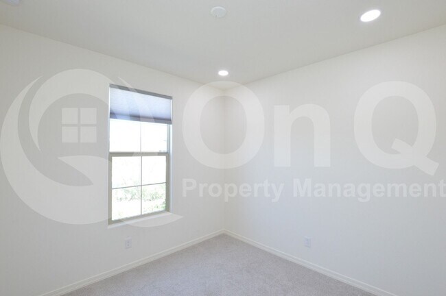 Building Photo - 9114 S 167th Dr