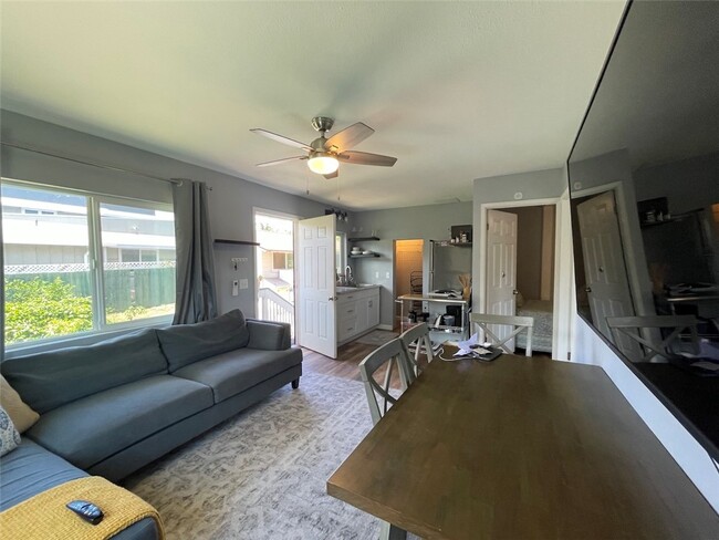 Building Photo - 52 Alahele Pl