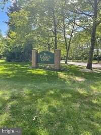 Building Photo - 211 Sonnett Pl
