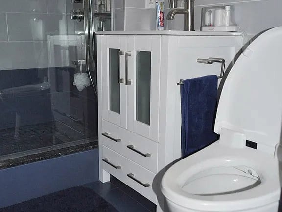 Building Photo - 2072 Ocean Ave