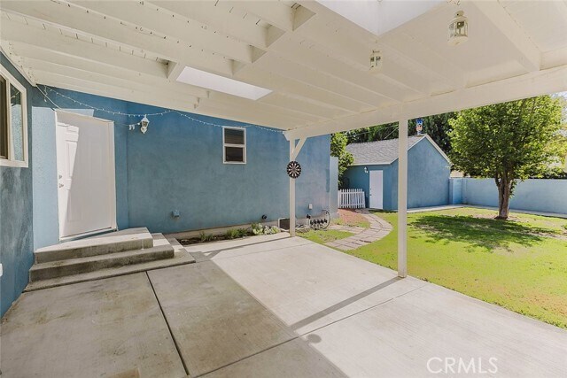 Building Photo - 17134 Sherman Way