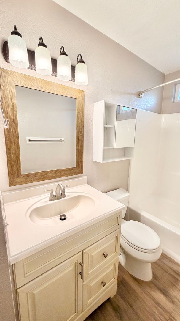 Building Photo - Wonderful Single-Story Home in the Darling Lake Rancho Viejo HOA Community of Fallbrook!