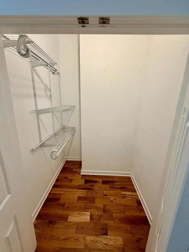 Building Photo - 2722 Master St