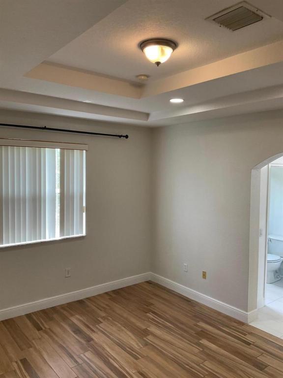 Building Photo - 6639 Hidden Cove Dr