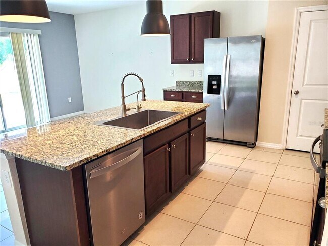 Building Photo - 32871 Brooks Hawk Ln
