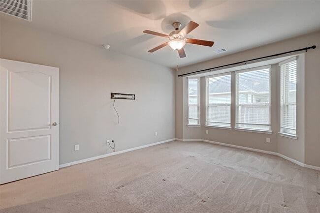 Building Photo - 2111 Post Oak Ct