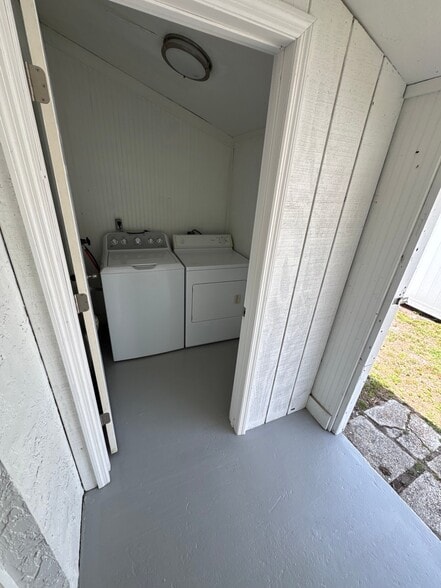 Building Photo - 1936 Wolford Rd