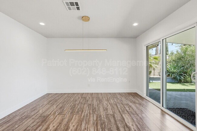 Building Photo - 207 E El Caminito Dr