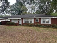 Building Photo - 942 Hillman St