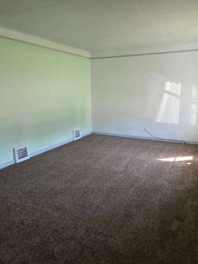 Building Photo - 14519 Tokay Ave