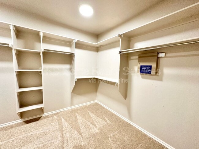 Building Photo - 14001 Korbyn Dr