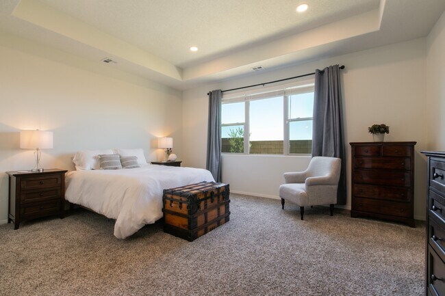 Building Photo - 2039 Lobo Trot Ct SE