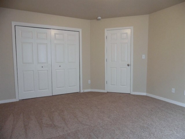Building Photo - 1654 W 470 S