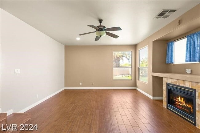 Building Photo - 3916 Varallo St