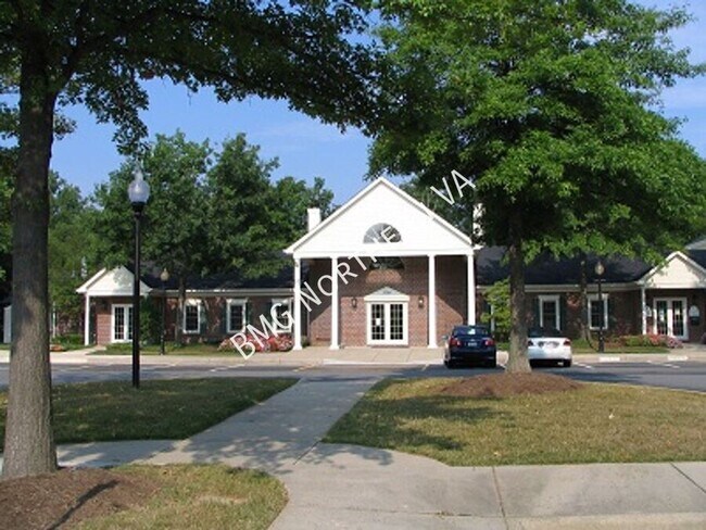 Building Photo - 12005 Ridge Knoll Dr