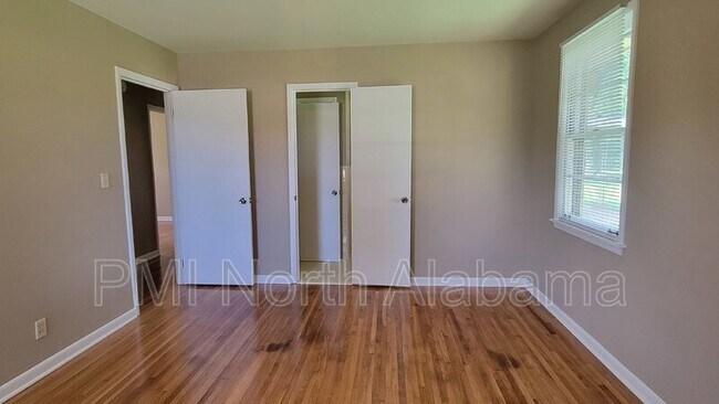 Building Photo - 6408 Robinhood Ln NW