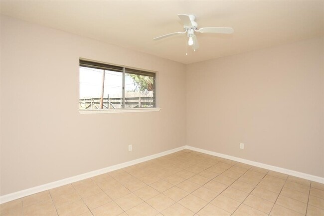 Building Photo - 9707 Fonville Dr