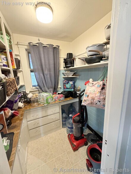 Building Photo - 130 Bonner Ave