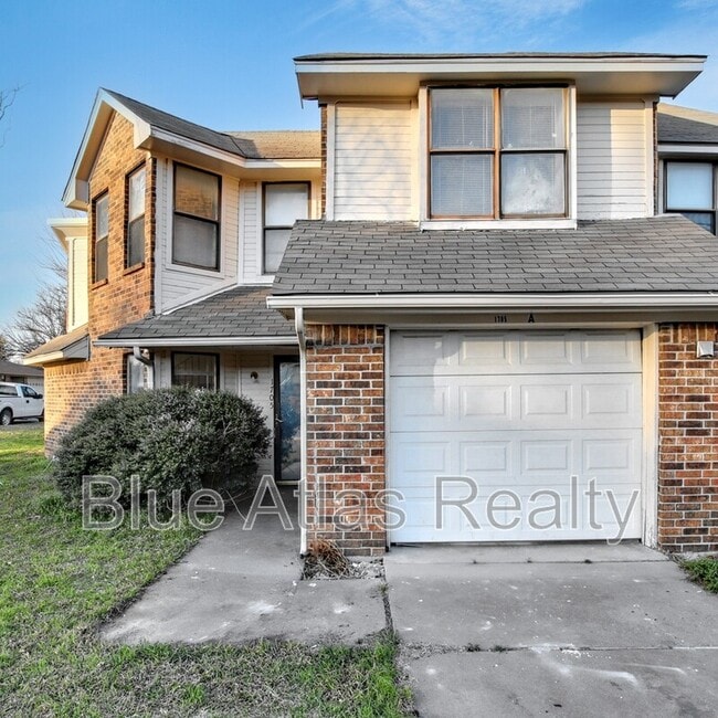 Primary Photo - 1705 La Salle Dr
