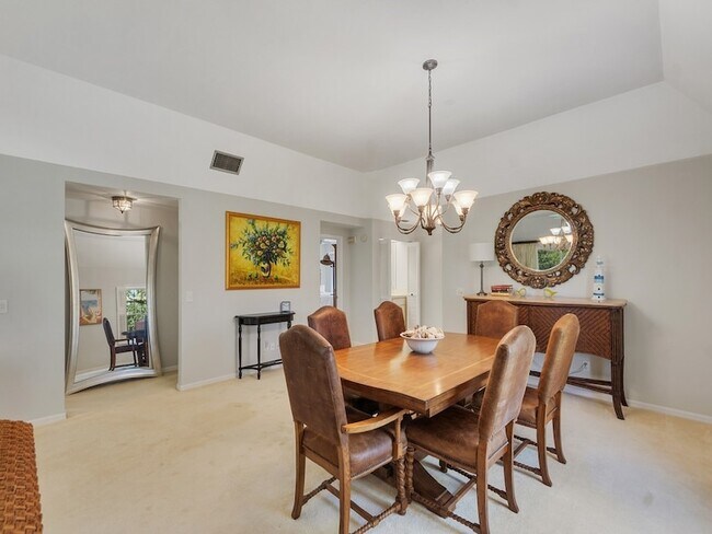 Building Photo - 101 Park Shores Cir