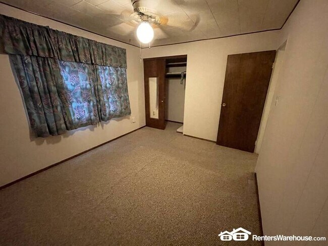 Building Photo - 7823 St Boniface Ln