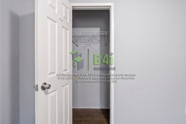 Building Photo - 145 Springbrook Cir